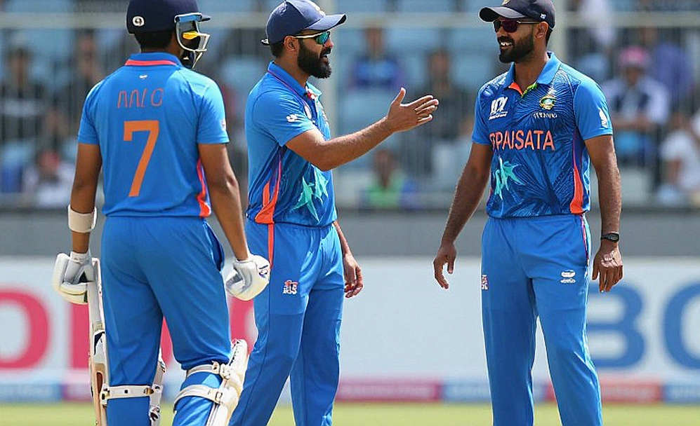 চার দিনে দুই সেঞ্চুরি, তবু প্রশ্ন একটাই: কোন ফরম্যাটের রান টেস্টের দরজা খোলে চার দিনে দুই সেঞ্চুরি, তবু প্রশ্ন একটাই: কোন ফরম্যাটের রান টেস্টের দরজা খোলে