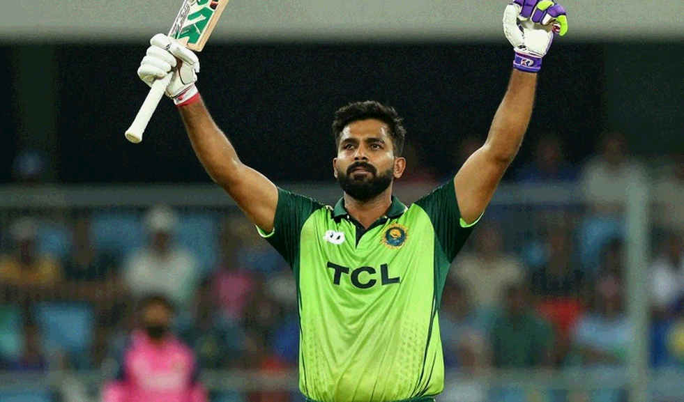 টানেলের ঘড়ি: লাবুশেনের সেঞ্চুরি, গ্রিনের পেট, আর অস্ট্রেলিয়ার নির্বাচনী হিসাব টানেলের ঘড়ি: লাবুশেনের সেঞ্চুরি, গ্রিনের পেট, আর অস্ট্রেলিয়ার নির্বাচনী হিসাব