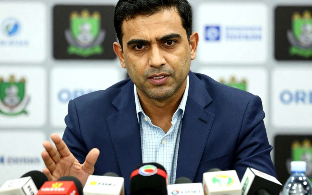 খালি সেল, বড় সংকেত: স্পোর্টস ডেটার নীরব ব্যর্থতা আর ব্লকচেইনের প্রতিশ্রুতি