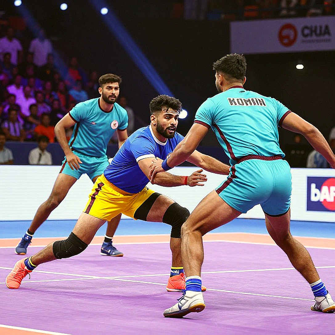 তিরিশ সেকেন্ডের শ্বাস: নারী কাবাডির খালি স্ট্যান্ড আর না-দেখা লিগ