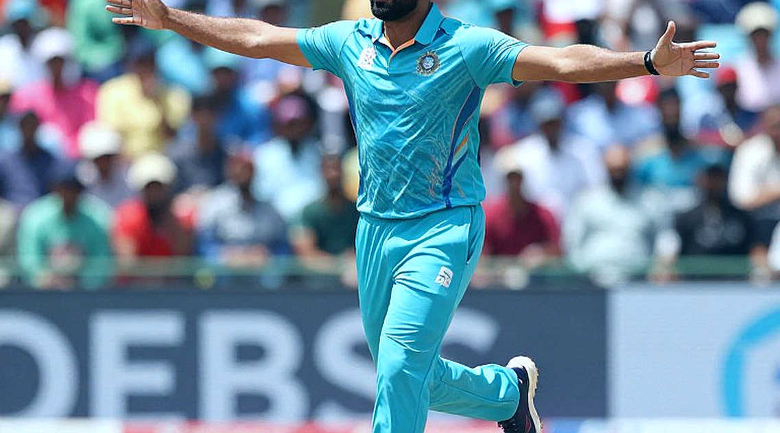 রাঁচির দ্বিতীয় টি-টোয়েন্টি: শ্রেয়াস আইয়ারের সেঞ্চুরির পর আসল প্রশ্নটা মোমেন্টাম নিয়ে নয়, ওয়ার্কলোড নিয়ে রাঁচির দ্বিতীয় টি-টোয়েন্টি: শ্রেয়াস আইয়ারের সেঞ্চুরির পর আসল প্রশ্নটা মোমেন্টাম নিয়ে নয়, ওয়ার্কলোড নিয়ে