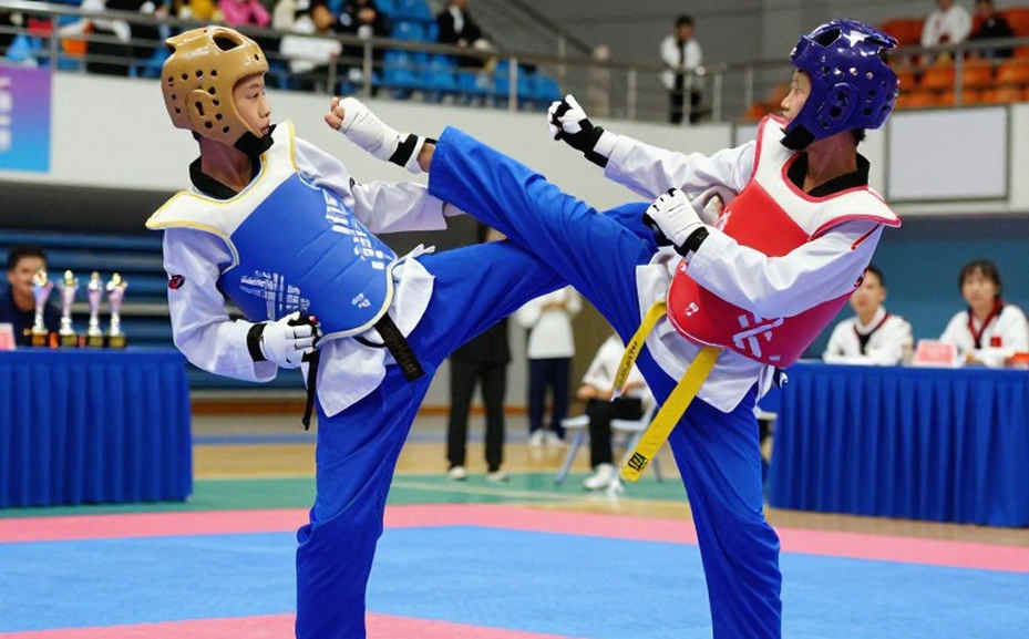 লেজার ছাড়া লড়াই: কমব্যাট স্পোর্টসের আটটা কলাম কেন খালি পড়ে থাকে